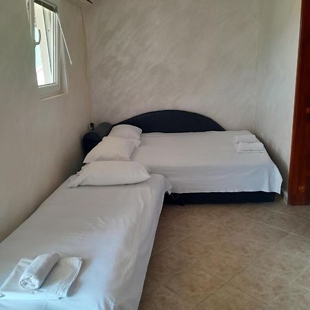 Apartmani In Будва Стая снимка