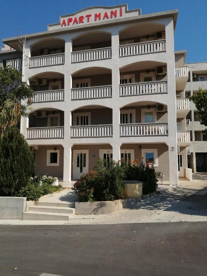 Apartmani In Будва Екстериор снимка