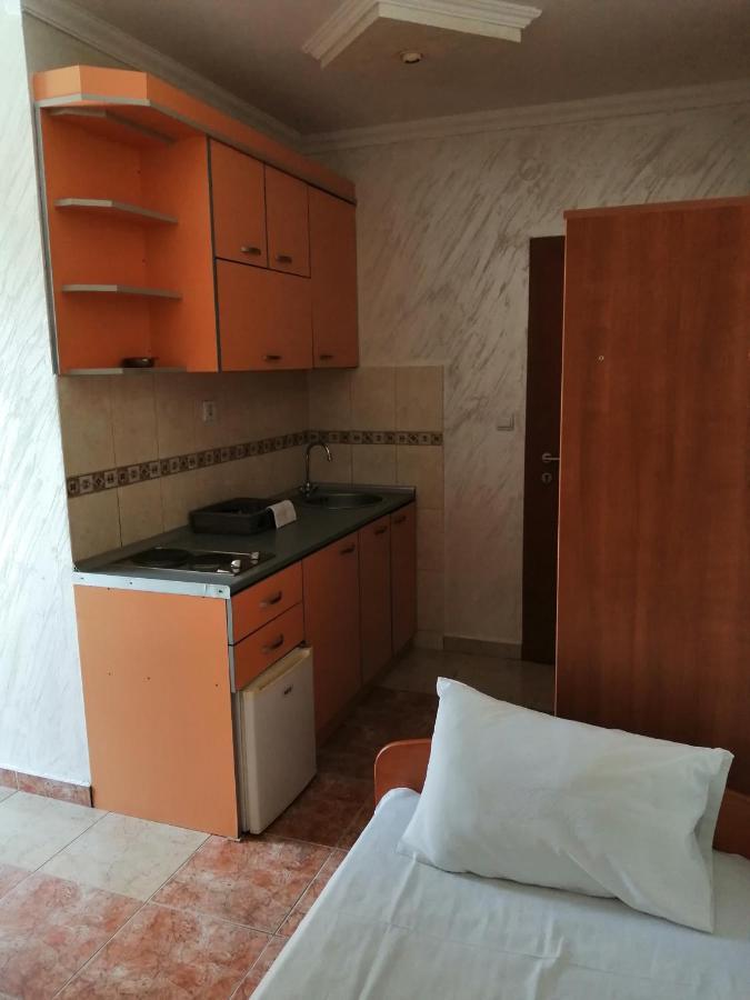 Apartmani In Будва Екстериор снимка